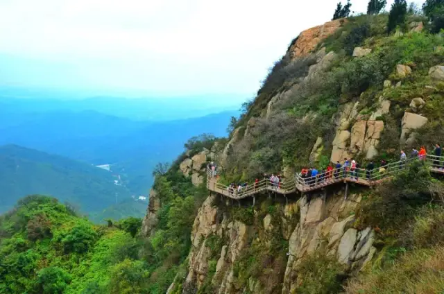 七峰山三八节—景区门票,玻璃桥,女同志,男同志统统都免票?