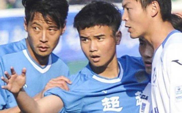 意大利著名后卫昨天猝死,年仅31岁。盘点球员