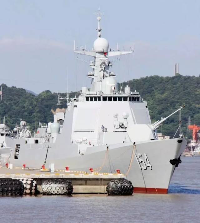 驱逐舰六支队装备4艘052c型驱逐舰和4艘054a型护卫舰,实力已经是我国