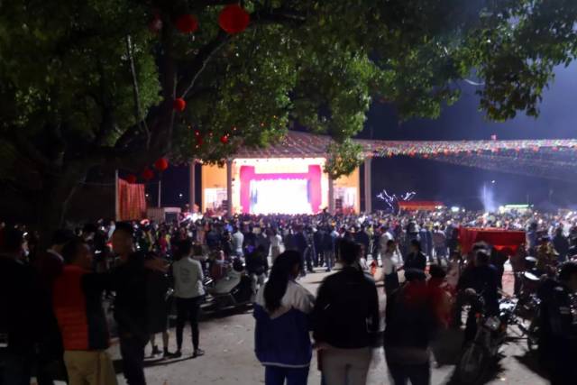 别拦我，我要去茂名“食年例”！