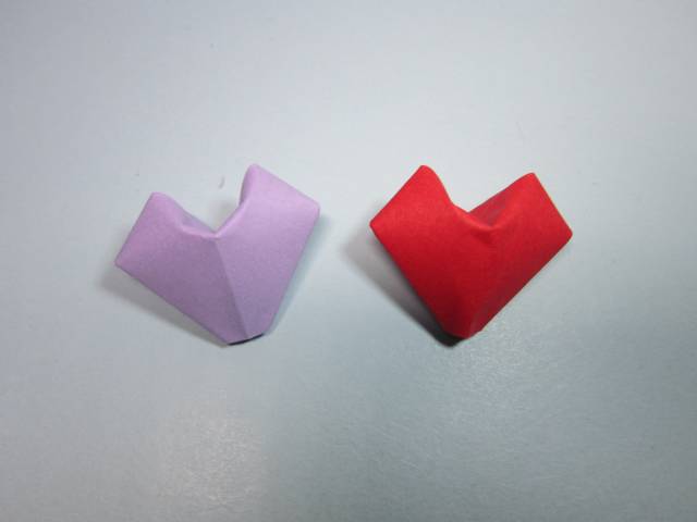 折纸立体爱心视频 简单立体心形的折法教程
