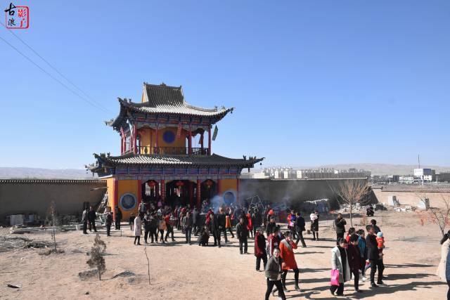 直击甘肃古浪县大靖青山寺万人庙会现场,场面震撼!