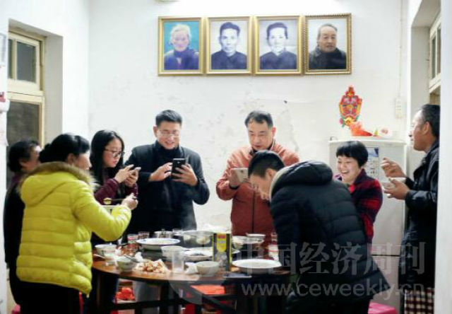 记者回乡记:10位记者 10个家乡故事