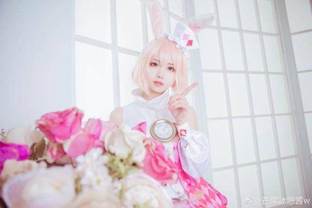 《爱丽丝梦游仙境》兔子小姐的cosplay欣赏