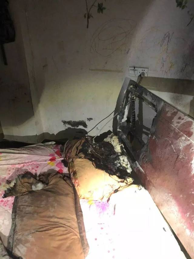 深夜出租房突发火灾,烟感报警装置立新功