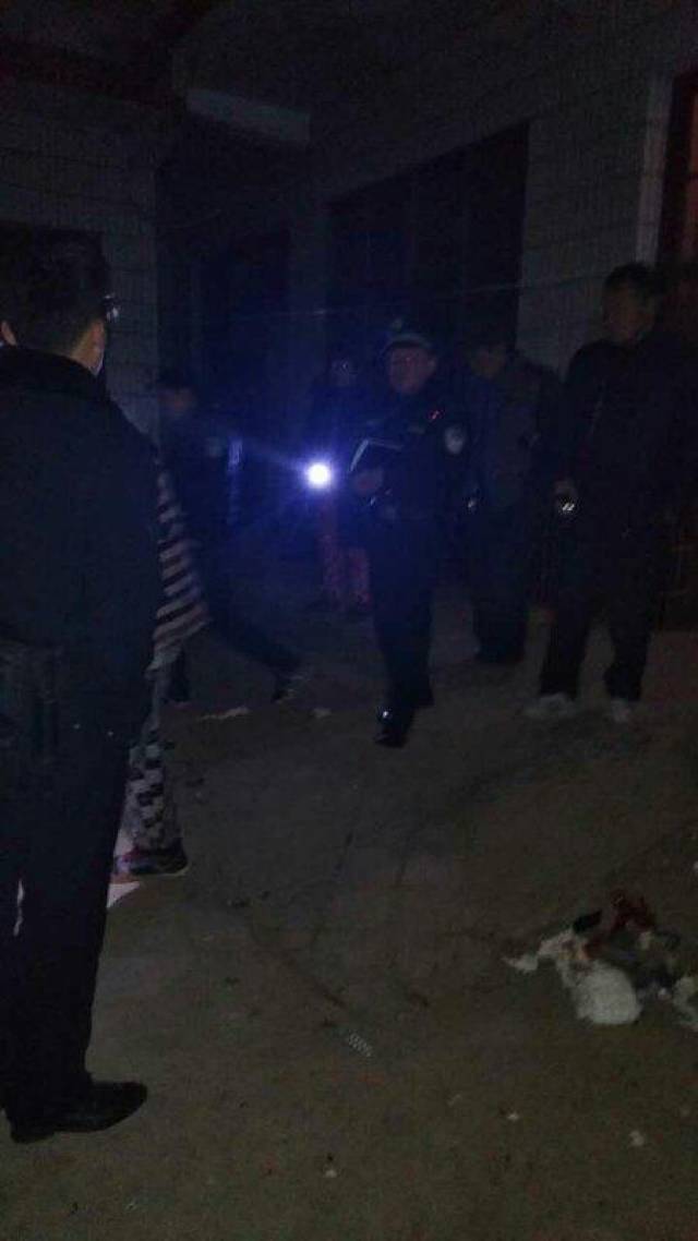 深夜孩子丢,鹿邑县王皮溜派出民警帮找回