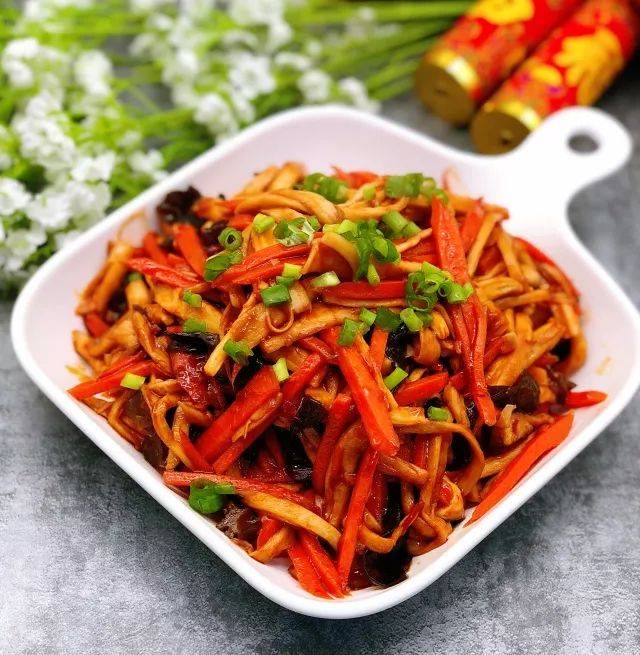 酸辣开胃的下饭菜——鱼香杏鲍菇