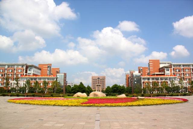 这里是杭州电子科技大学,低调低调.