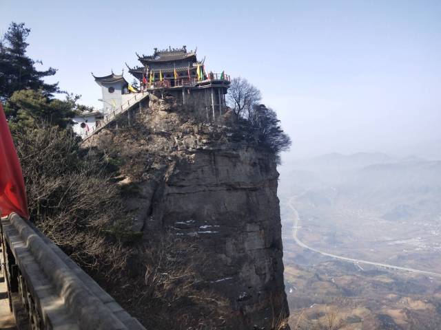 陇南成县鸡峰山