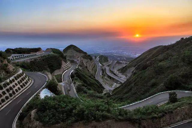 骊山最美盘山路 图/张天祎 平台声明