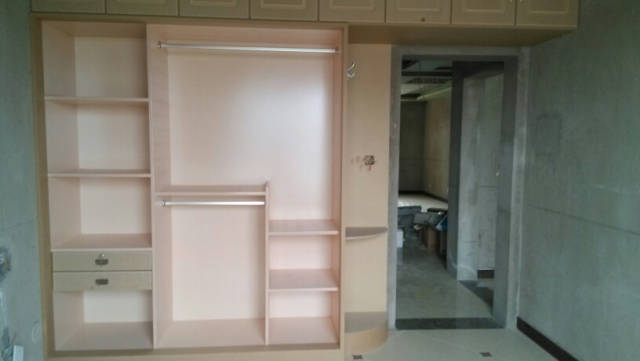 打柜子选喷漆还是免漆?终于有专业说法了!