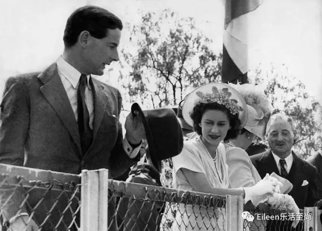 彼得上校和玛格丽特公主 1952年,乔治六世因肺癌逝世,22岁的