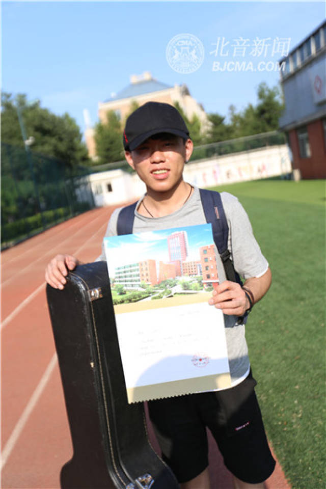 谁能问鼎新一季冠军?--《中国新歌声》第三季