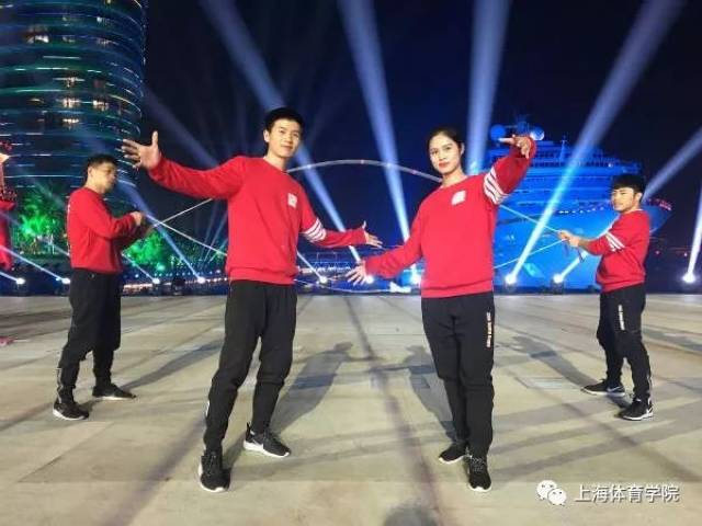 校报特稿 | 从世博到春晚 小绳子跳上大舞台