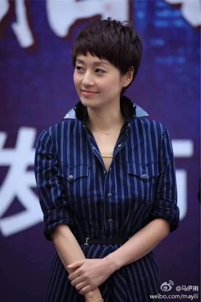 马伊琍公开diss整容脸,年轻时的照片暴露了她为何底气十足!
