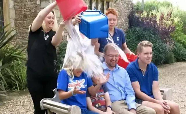 愿世上没有疾病，人间没有痛苦