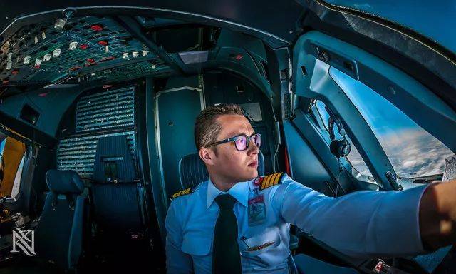 民航界网红惨案!一机务小哥在抖音火了.