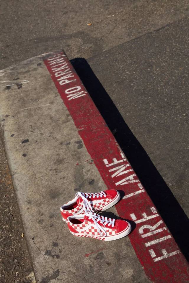 壁纸| 格格不入的年轻人都穿vans