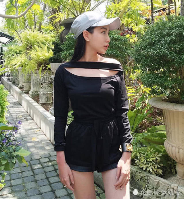 95后美女体重过百,美臀细腰大长腿,这才是亚洲