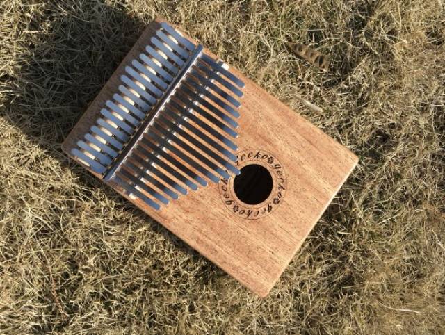 哪里买牛角梳最正宗 e2266c5768ca47359b14ae069f4ca8a4.jpeg