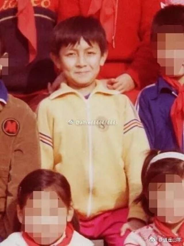 张鲁一疑似整容?抢走节目风头,暗戳戳秀恩爱的他,私下性格