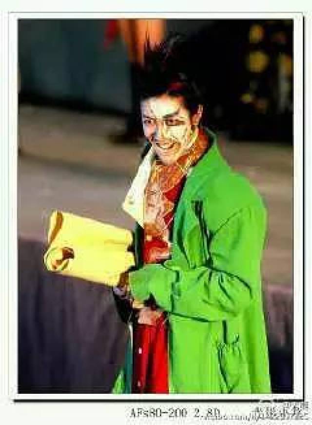 张鲁一疑似整容?抢走节目风头,暗戳戳秀恩爱的他,私下性格