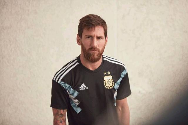 2018世界杯阿根廷客场球衣发布