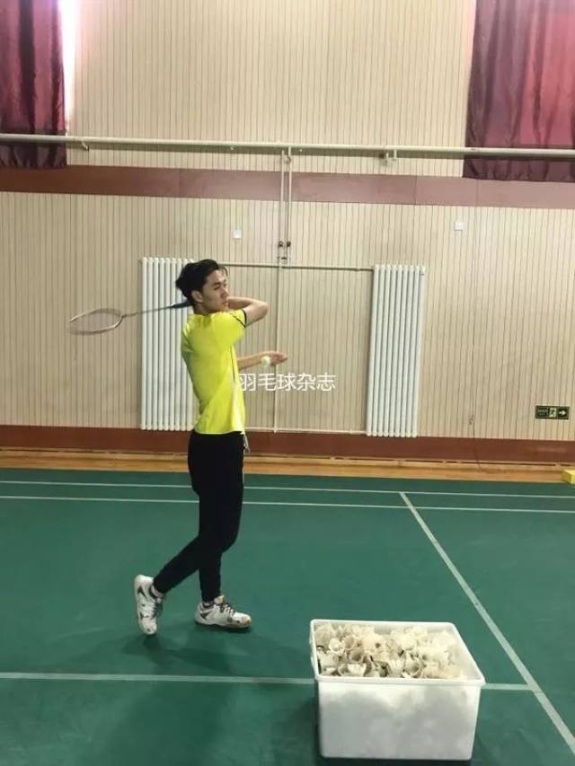 图6参考文献:《羽毛球社标志指导员培训教材》,肖杰,刘萍萍著.场地舞步马术体育图片
