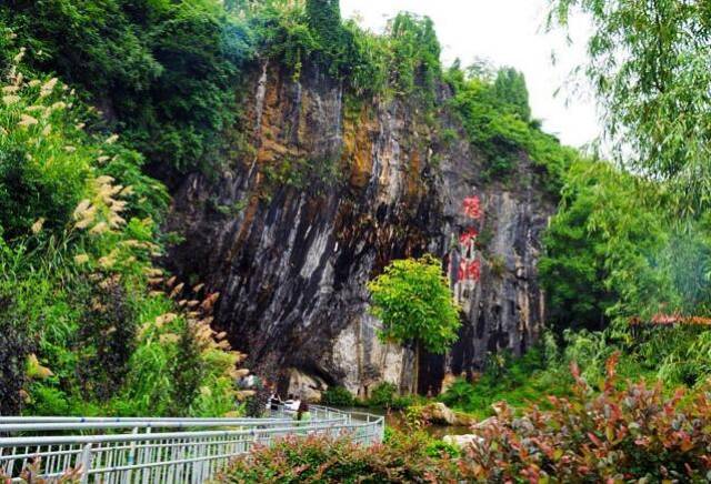 △春踏葛仙山,恋上樱花海 通山县对隐水洞景区周边"龙隐山"及"南山居