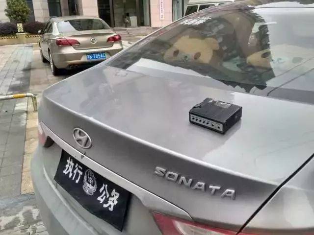 车牌号yk88888是什么鬼?开这么牛的号牌上路,结果
