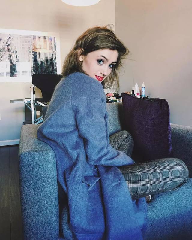 娜塔莉·戴尔  natalia dyer 星座: 摩羯座 出生
