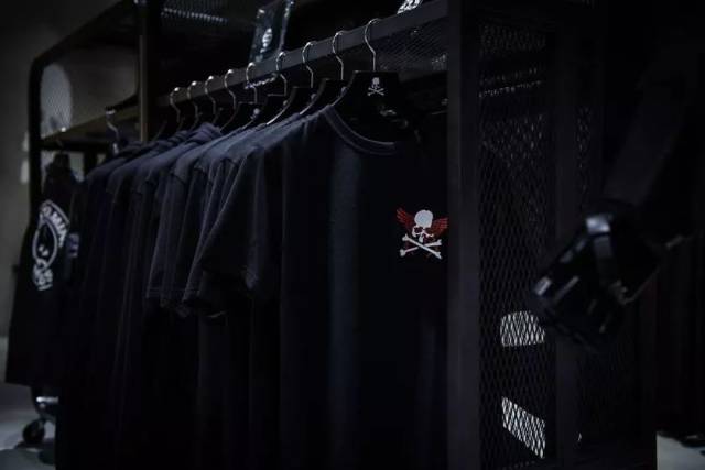率先走进 mastermind tokyo 首间旗舰店