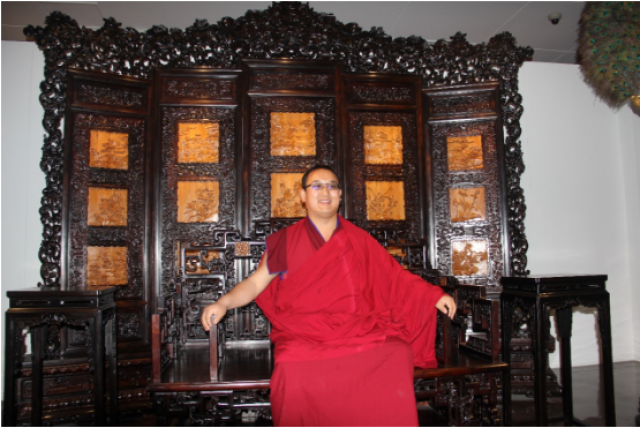 据了解,夏茸尕布活佛是青海地区著名的有很大影响力的藏传佛教转世