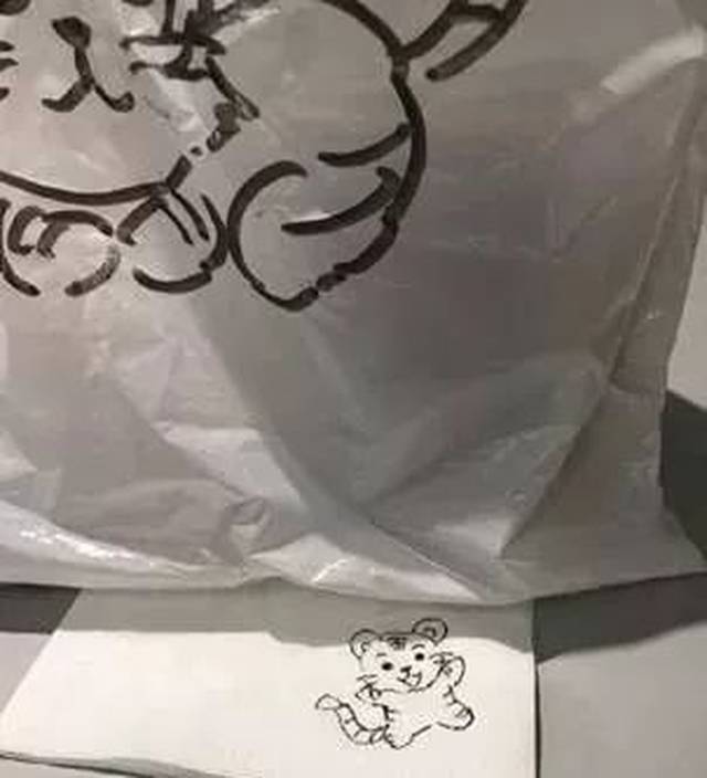 当然,也有真的"小脑斧"出现了