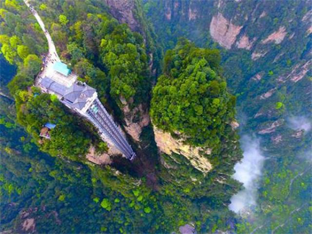 百龙天梯