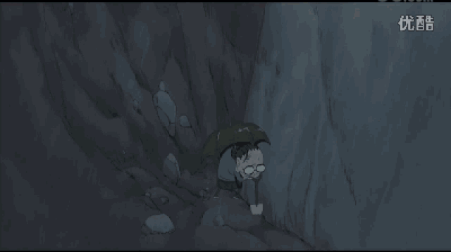 不曾想, 风雨越来越大, 佛像的铁板, 一下被大风吹走.