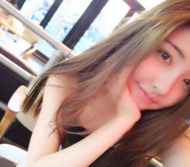 陌陌上有很多女的让你买吃的