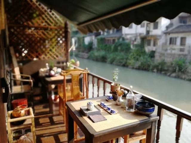 上茶馆