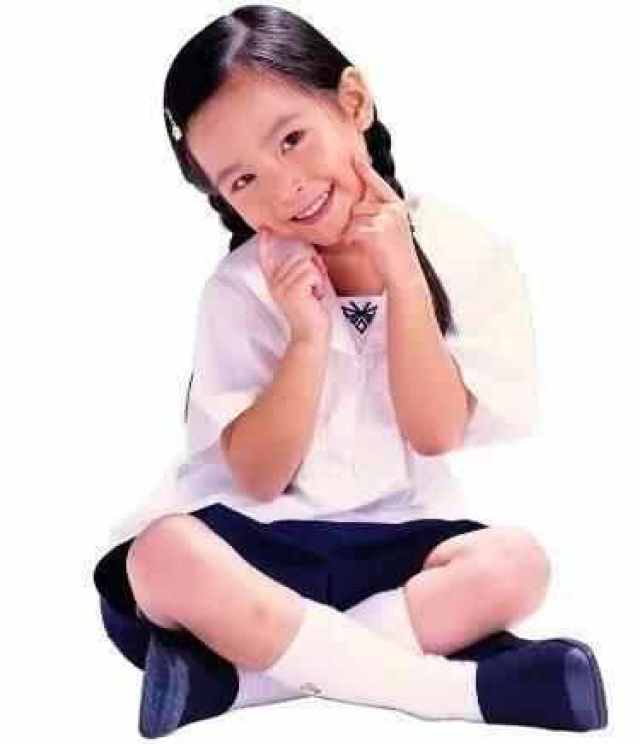 孩子这样的坐姿一定要纠正!