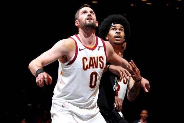 只睡3小时、鞋带都不会系, 詹姆斯还能37+10+