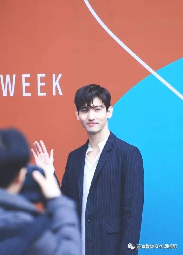 郑允浩,沈昌珉,朴灿烈,金钟仁机场私服,活动私服搭配