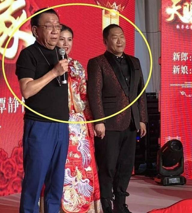 侯耀华为55岁谢东主婚 网友:终于认了这个亲弟弟?