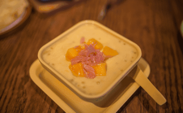 港式甜品·全天候5折 | 一口甜品,整颗心都融化在舌尖