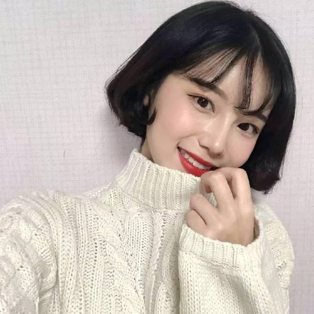 想要快速瘦脸,关注微信公众号:瘦脸族,这里有小姐姐会帮你哦.