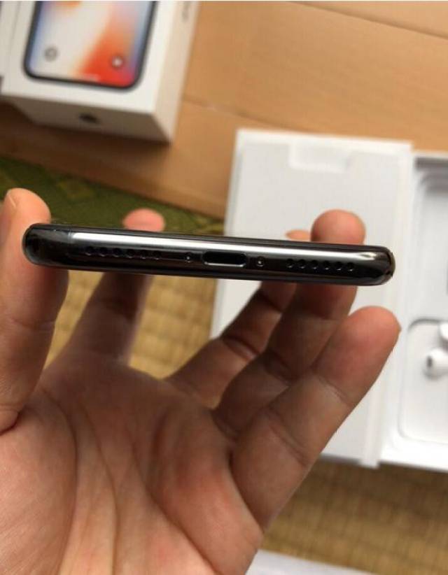 机性价比就是高!5500元就买有锁版iPhoneX!