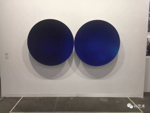 标价100万英镑的安尼施·卡普尔新作《glisten》,得到众多藏家询价