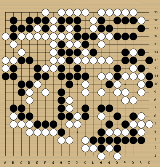 但白28以下取得巨大角空,黑棋未见便宜,而且棋盘缩小了.