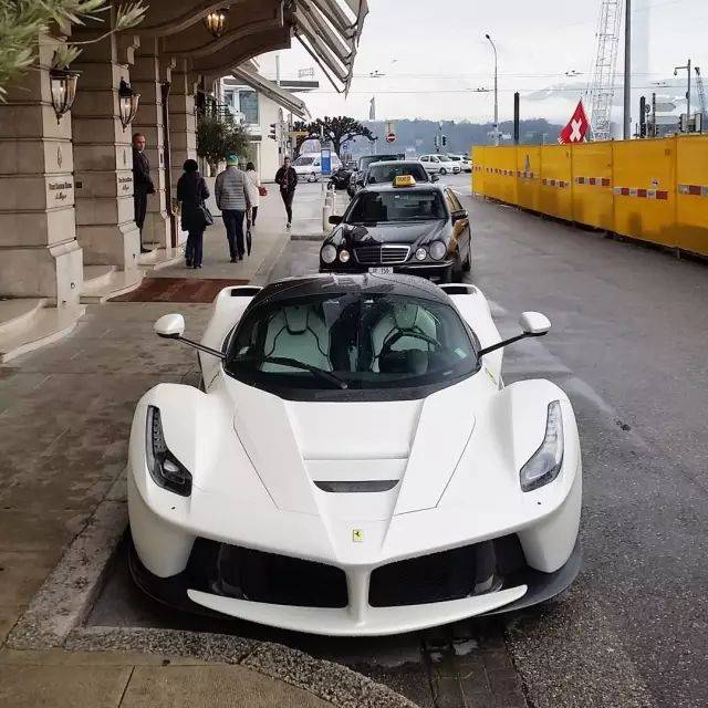 超级组合,法拉利laferrari 奔驰g63 6x6!