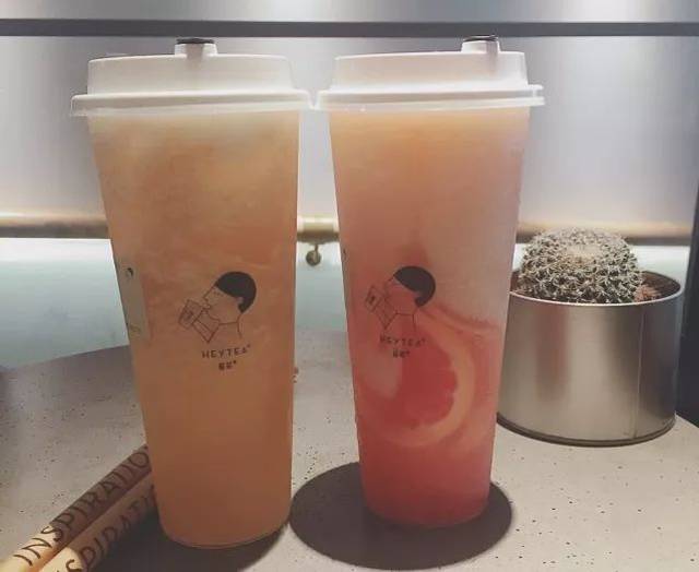 总有一杯奶茶敬自己