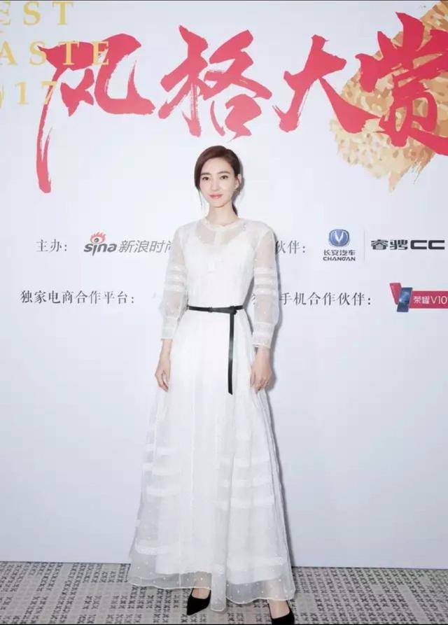 王丽坤出演《幕后玩家》,剧照美到爆!谈及剧情网友盛赞